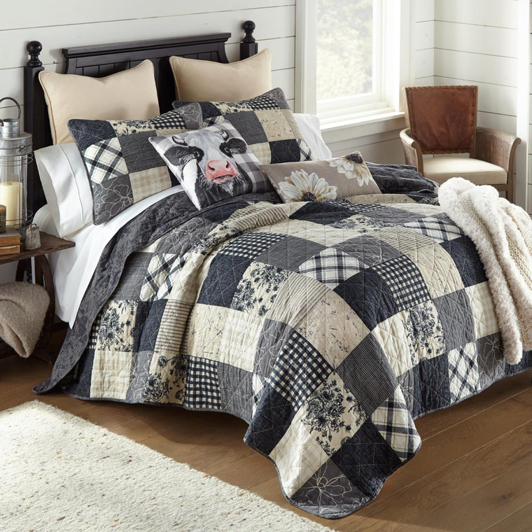 Augusta Quilt Set - With Shams